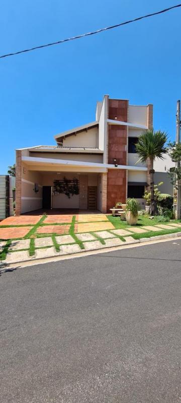 Alugar Casa / Condomínio em Araraquara. apenas R$ 720.000,00