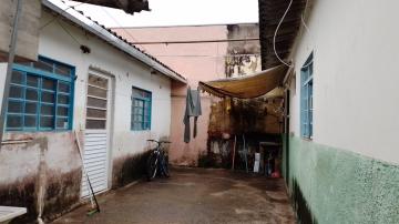 Alugar Casa / Padrão em São Carlos. apenas R$ 585.106,00