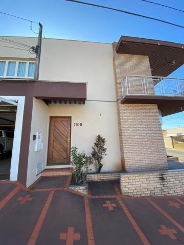 Alugar Casa / Padrão em São Carlos. apenas R$ 4.500,00