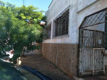 Alugar Casa / Padrão em Araraquara. apenas R$ 430.000,00