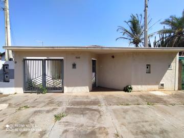 Alugar Casa / Padrão em Araraquara. apenas R$ 295.000,00