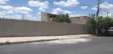 Alugar Terreno / Padrão em Araraquara. apenas R$ 90.000,00