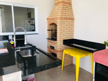 Alugar Casa / Padrão em São Carlos. apenas R$ 650.000,00