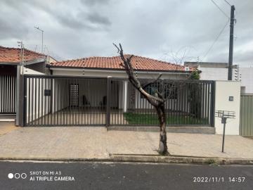 Alugar Casa / Padrão em Araraquara. apenas R$ 620.000,00