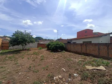 Alugar Terreno / Padrão em São Carlos. apenas R$ 240.000,00