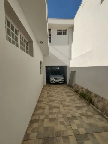 Alugar Casa / Padrão em São Carlos. apenas R$ 550.000,00