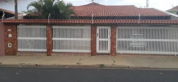 Alugar Casa / Padrão em Araraquara. apenas R$ 2.750,00