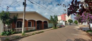 Alugar Casa / Padrão em São Carlos. apenas R$ 3.334,00