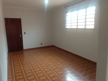 Alugar Casa / Padrão em São Carlos. apenas R$ 1.334,00