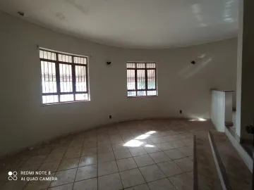 Casa com 2 dormitórios e 1 suíte na Vila Velosa próxima ao Shopping Uirapuru em Araraquara