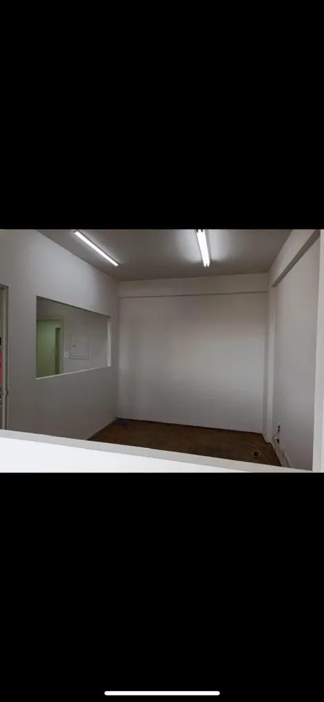 imagem 1 - Sala em Edifício em frente ao Álvaro Guião imagem 1 - Sala em Edifício em frente ao Álvaro Guião