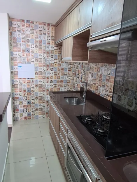 Alugar Apartamento / Padrão em São Carlos. apenas R$ 250.000,00