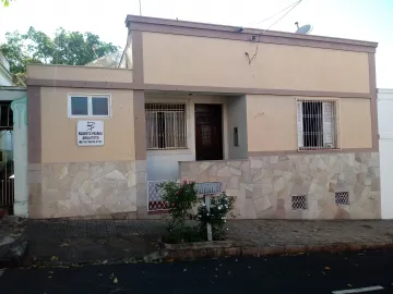 Alugar Casa / Padrão em São Carlos. apenas R$ 400.000,00