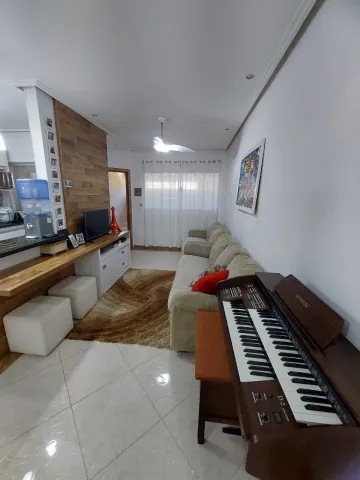 Alugar Casa / Padrão em São Carlos. apenas R$ 485.000,00