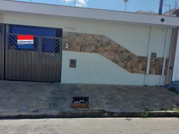 Alugar Casa / Padrão em São Carlos. apenas R$ 1.600,00