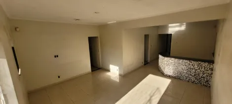 Alugar Casa / Padrão em São Carlos. apenas R$ 490.000,00