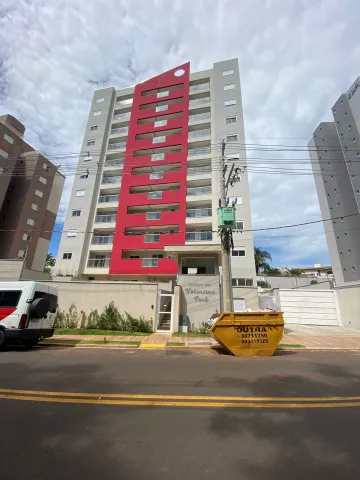 Alugar Apartamento / Padrão em São Carlos. apenas R$ 2.200,00