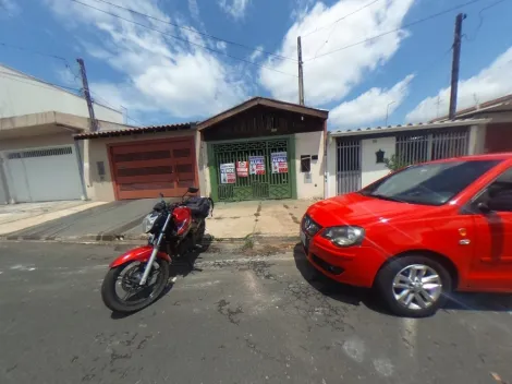 Alugar Casa / Padrão em São Carlos. apenas R$ 1.667,00