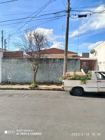 Alugar Casa / Padrão em Araraquara. apenas R$ 375.000,00