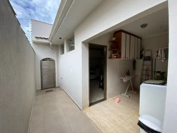 Alugar Casa / Padrão em São Carlos. apenas R$ 3.500,00