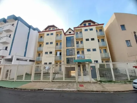 Alugar Apartamento / Kitchnet com Condomínio em São Carlos. apenas R$ 990,00