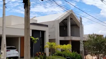 Alugar Casa / Condomínio em Araraquara. apenas R$ 1.200.000,00