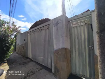 Alugar Casa / Padrão em Araraquara. apenas R$ 650.000,00