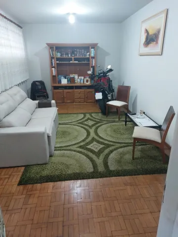 Alugar Casa / Padrão em São Carlos. apenas R$ 450.000,00