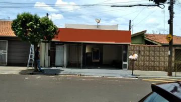 Alugar Casa / Padrão em Araraquara. apenas R$ 320.000,00