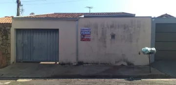 Alugar Casa / Padrão em Araraquara. apenas R$ 190.000,00