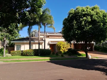 Alugar Casa / Condomínio em Araraquara. apenas R$ 3.850.000,00