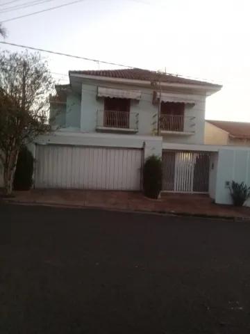 Alugar Casa / Sobrado em Araraquara. apenas R$ 1.100.000,00