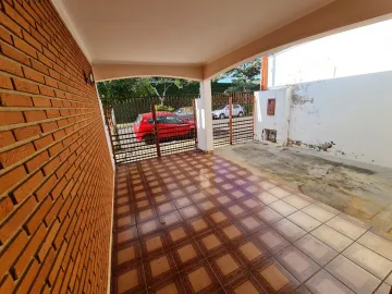 Alugar Casa / Padrão em São Carlos. apenas R$ 1.667,00