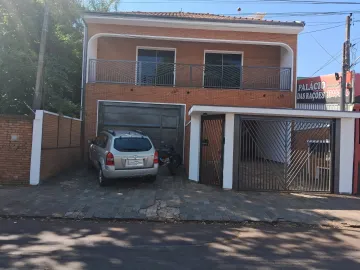 Alugar Casa / Sobrado em Araraquara. apenas R$ 2.500,00