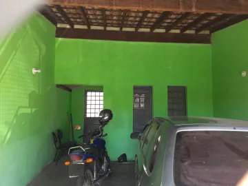 Alugar Casa / Padrão em São Carlos. apenas R$ 170.000,00