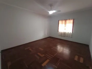 Alugar Casa / Padrão em São Carlos. apenas R$ 2.334,00