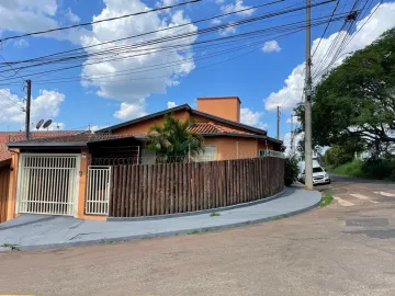 casa de 3 dormitórios no Jardim Gibertoni em São Carlos.