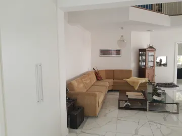 Ótima casa em perfeitas condições e excelente localização, sob medida para seu conforto e para ser o lar de seus sonhos