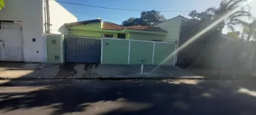 Alugar Casa / Padrão em São Carlos. apenas R$ 1.000,00