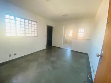 Alugar Apartamento / Padrão em São Carlos. apenas R$ 180.000,00
