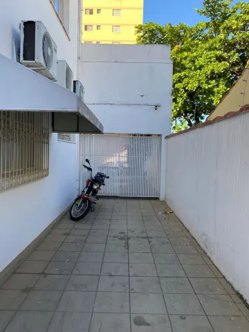Alugar Casa / Padrão em São Carlos. apenas R$ 1.650.000,00