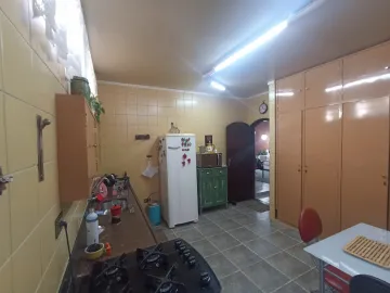 Alugar Casa / Padrão em São Carlos. apenas R$ 1.200.000,00