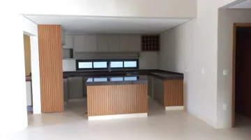 Belíssima  e moderna casa térrea no Condomínio Damha I  Casa nova de conceito aberto e ambientes integrados.