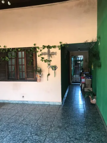 Alugar Casa / Padrão em São Carlos. apenas R$ 295.000,00