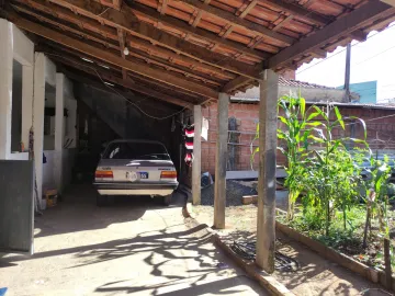 Alugar Casa / Sobrado em São Carlos. apenas R$ 300.000,00