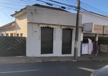 Alugar Casa / Padrão em Araraquara. apenas R$ 650.000,00