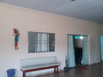 Casa à venda no centro de Ibaté por R$428.000,00