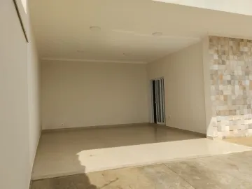 Alugar Casa / Padrão em Ibaté. apenas R$ 900.000,00