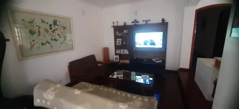 Alugar Casa / Padrão em São Carlos. apenas R$ 550.000,00