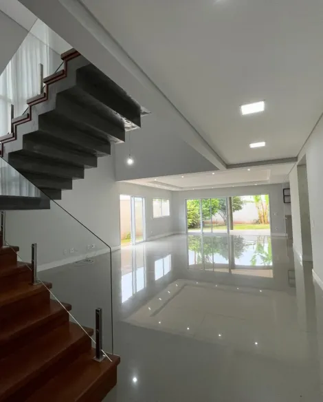 Alugar Casa / Condomínio em São Carlos. apenas R$ 1.850.000,00
